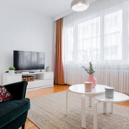 Gorgeous Apartment With Central Location In Sisli Istanbul Exterior foto